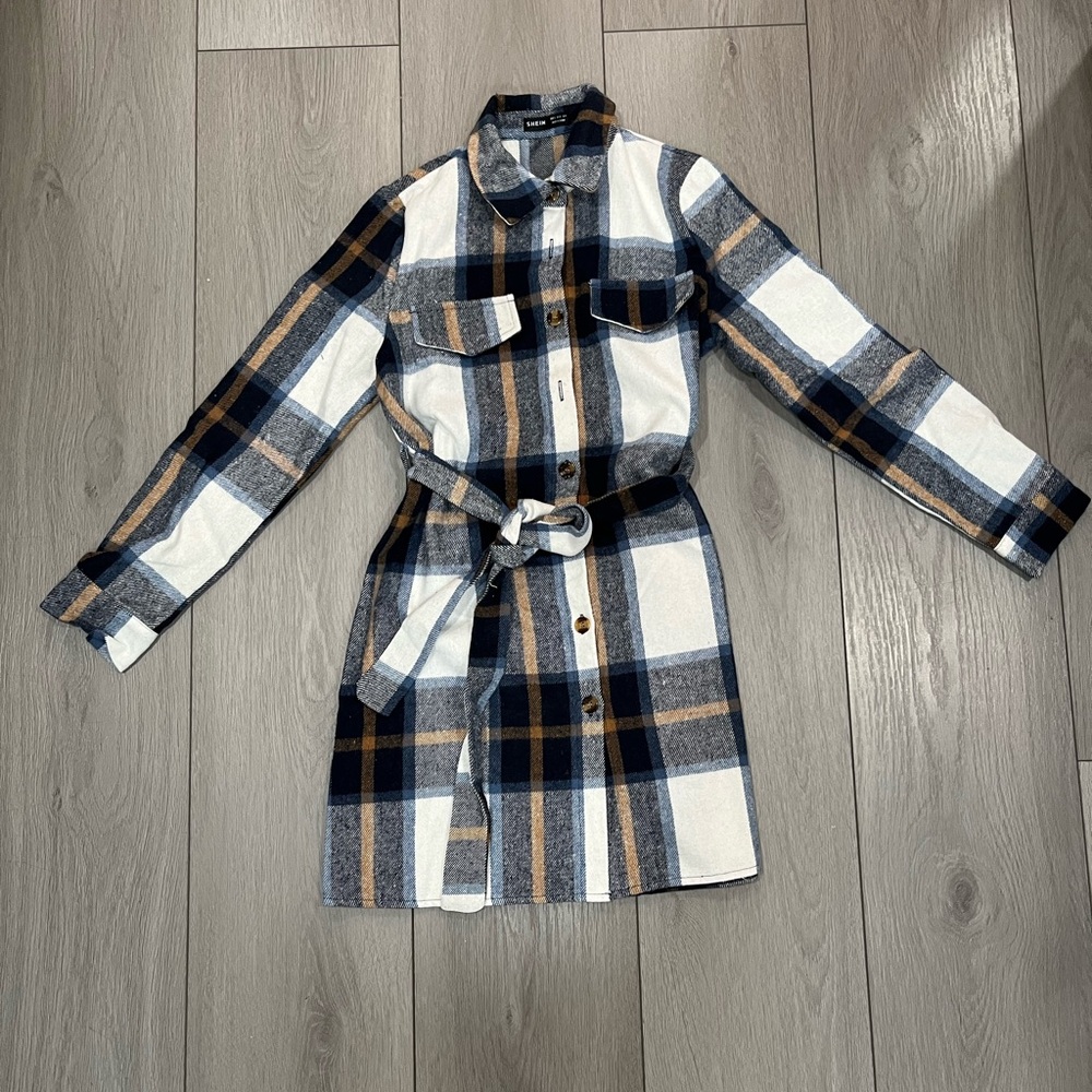 SHEIN Plaid Utility Jacket in Navy, White, and Tan
